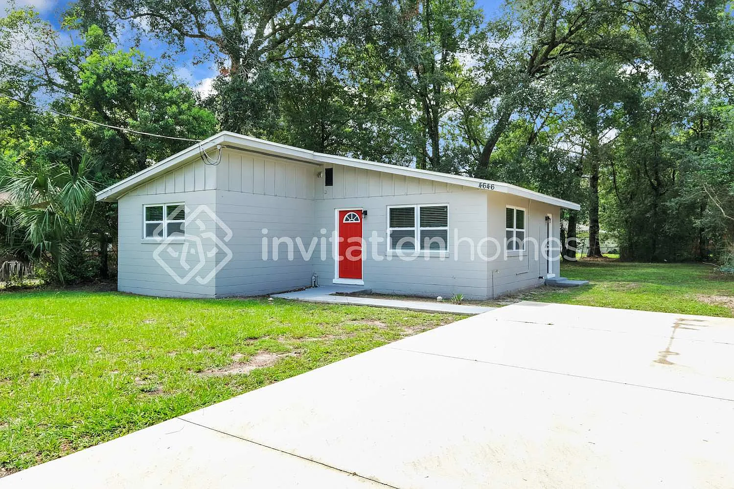 4646 Effingham Rd Jacksonville, FL 32208 — Photo 1