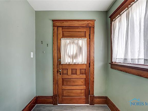 5th image of 406 Water St