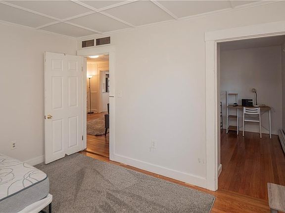5th image of 11 Young St #1