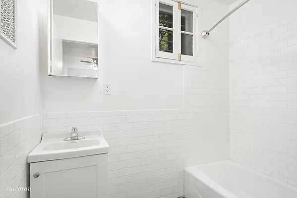 Rented by Corcoran | media 17