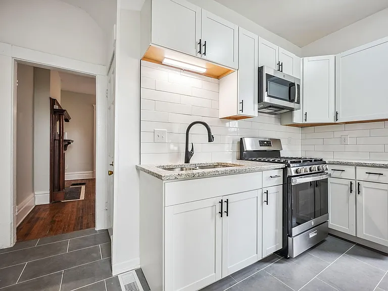 189 W Park Ave #189 — Photo 5