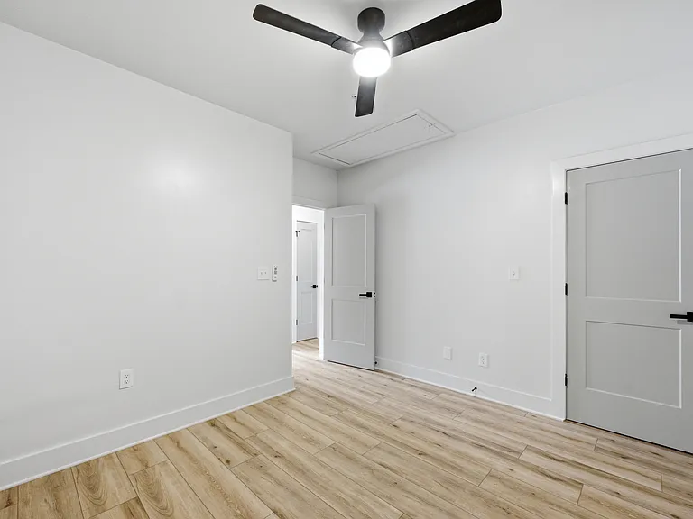 320 Shoal Creek Rd #102 — Photo 17