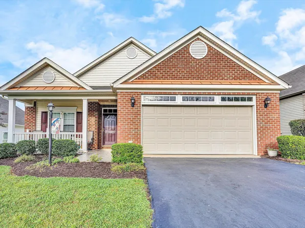 5461 Stayman Dr, Roanoke, VA 24012