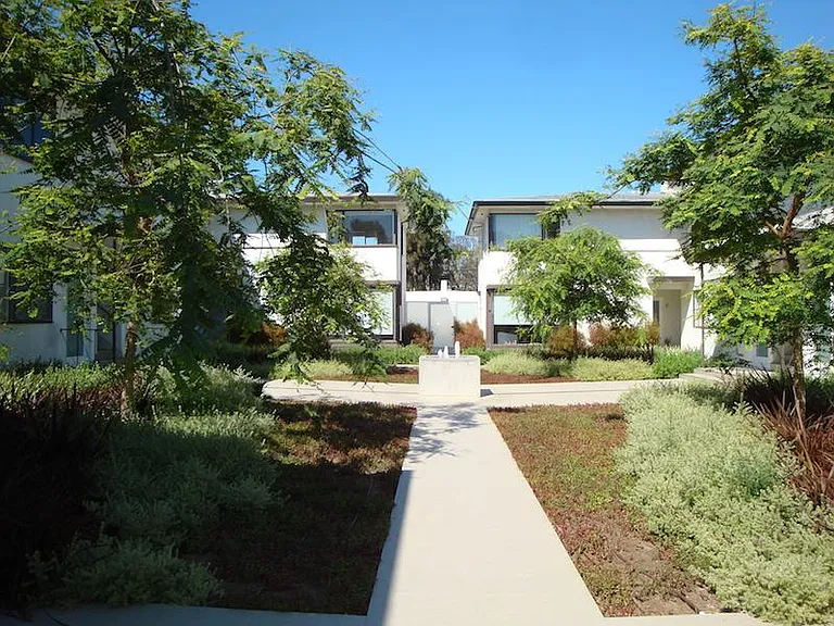 3130 S Barrington Ave #A — Photo 3
