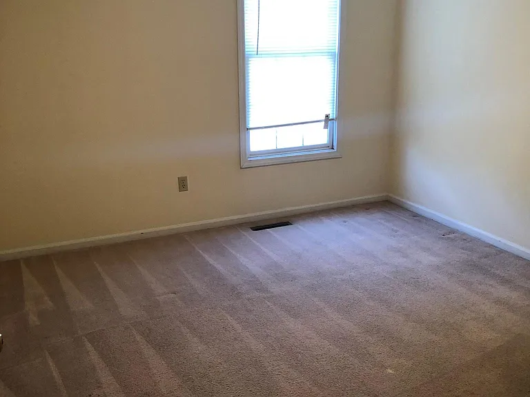 4 N Cedar Lake Dr E — Photo 7