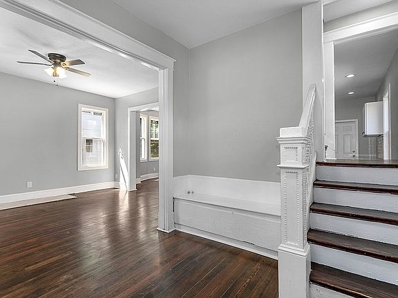 2nd image of 3618 Woodland Ave