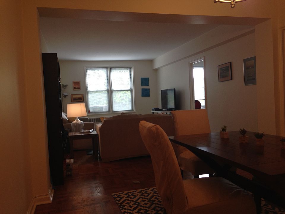 Dining room/Living Room entry