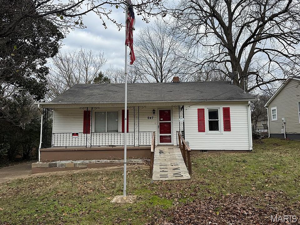 1st image of 947 Hickory St