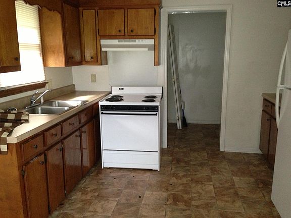 4th image of 2128 Glenn Rd
