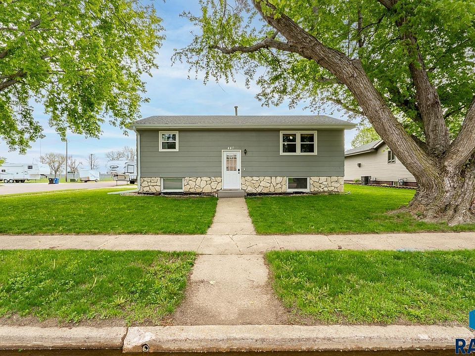 440 N Peck St, Salem, SD 57058 MLS 22303009 Zillow