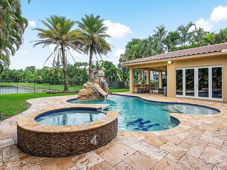 3486 Lago De Talavera — Photo 37