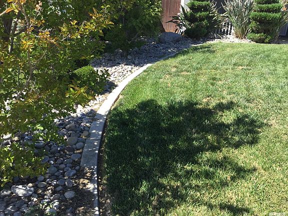 5th image of 1860 Loma Linda Cir