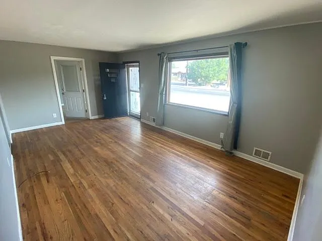 2307 Orchard Ave — Photo 6