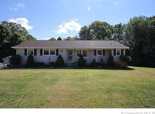 30 New Castle Dr, Shelton, CT