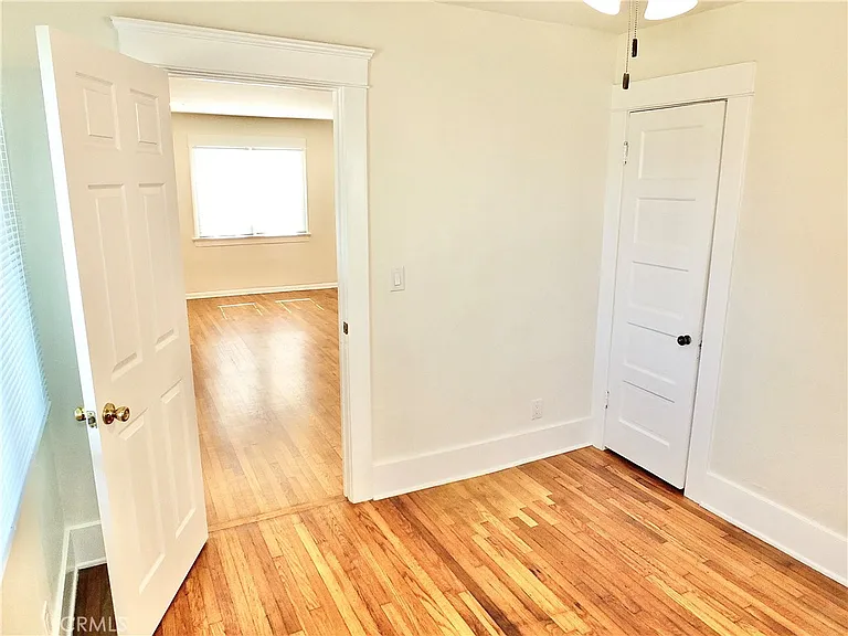 4036 E Vermont St — Photo 31