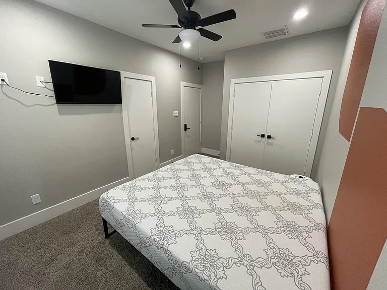 Bedroom #1
