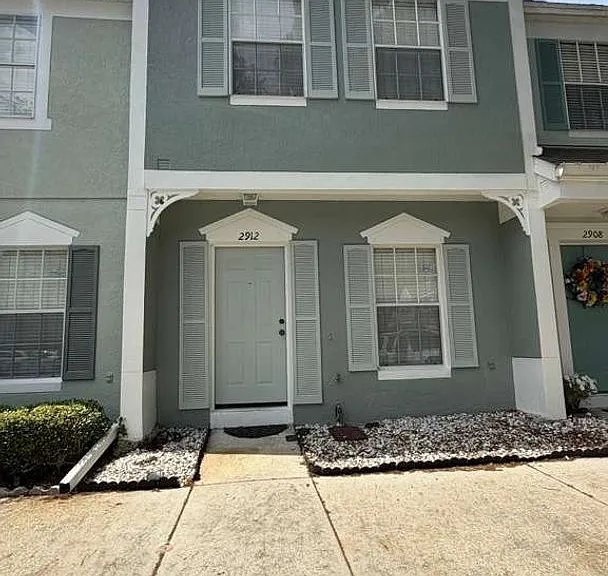 2912 Woodlands Park Ct — Photo 2