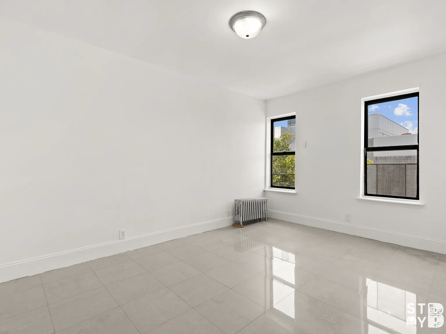 710 Avenue S — Photo 3