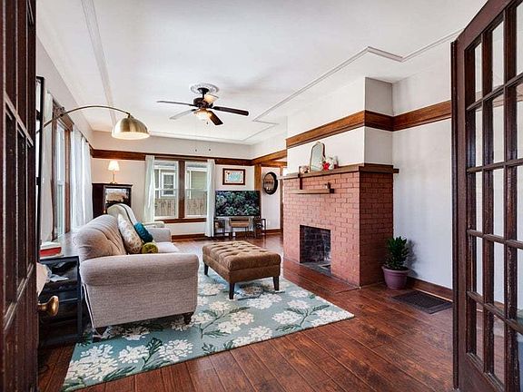 3rd image of 115 Maple Ave