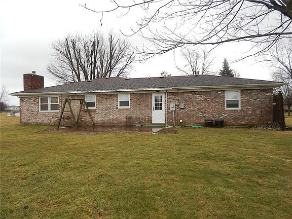2nd image of 303 Woodlawn Dr
