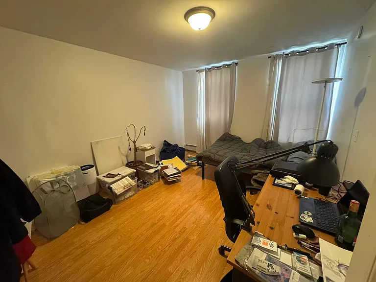 32 Market St #3 — Photo 2