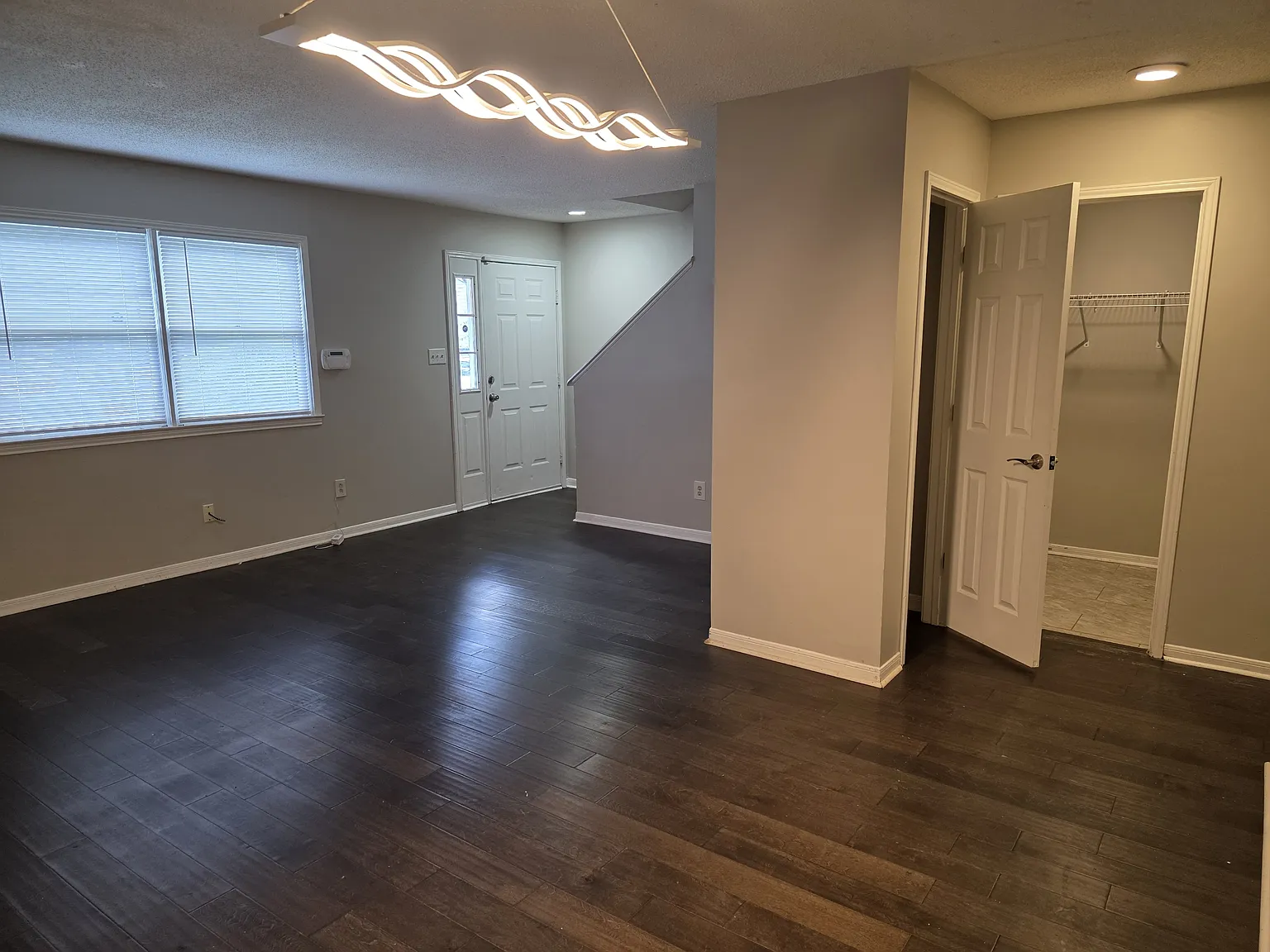 348 Oakland Road - 1 — Photo 3