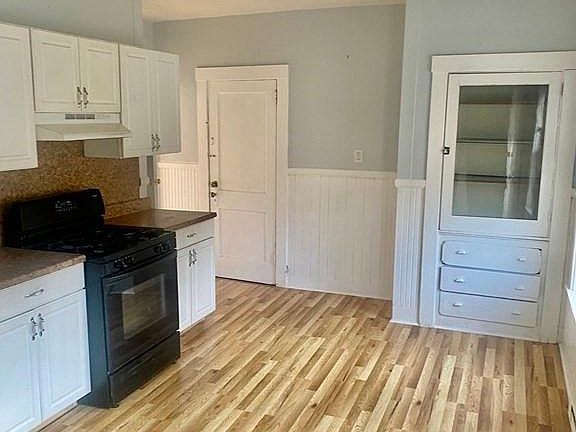 2nd image of 238 Summer St #2