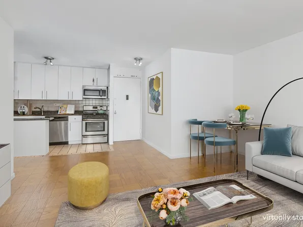 333 East 45th Street image 1 of 16