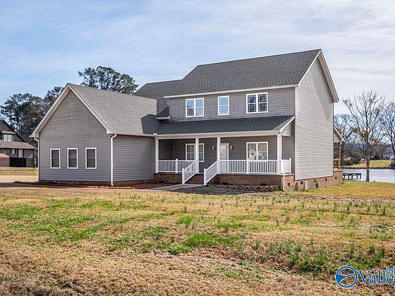 2nd image of 1625 Cedar Bend Rd S