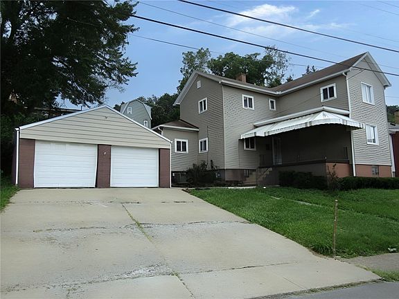 3rd image of 3744 Watson St