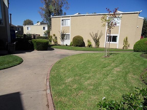 2nd image of 475 N Midway Dr Unit 211
