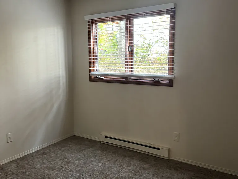 4728 Trevor Cir #2 — Photo 8