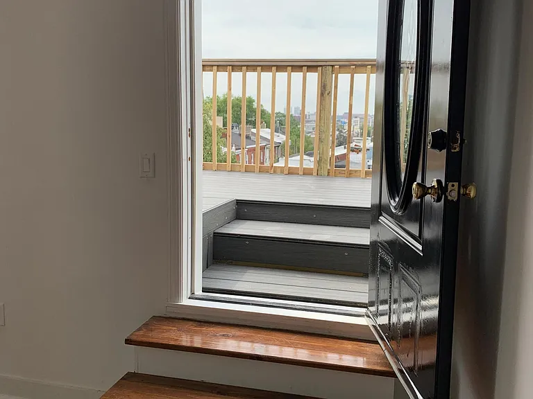 1026 N Randolph St #A — Photo 22