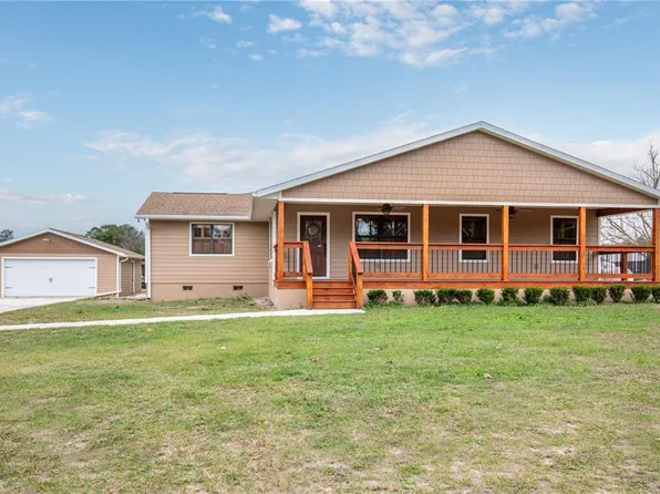 23604 Oak Ln, Sorrento, FL 32776