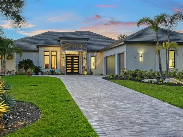 5169 Kestral Park Ln, Sarasota, FL 34231