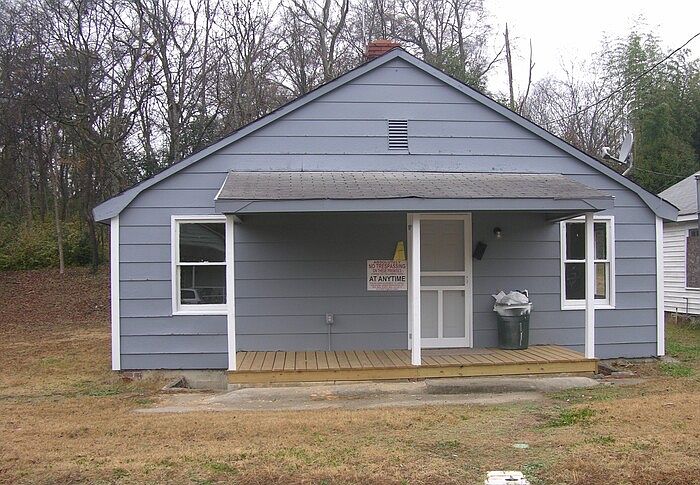 1st image of 348 Broad Dr SW