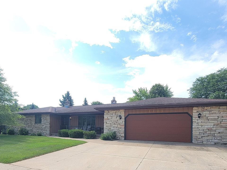 1st image of 1101 E Meadow Grove Blvd