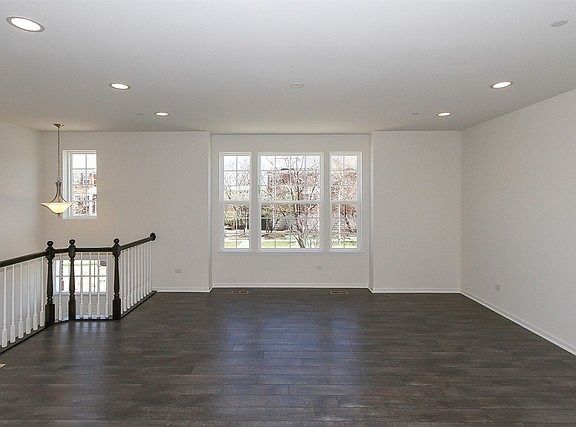 4th image of 828 Paisley Ct #12.03