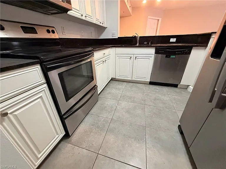 8245 Ibis Club Dr #403 — Photo 4
