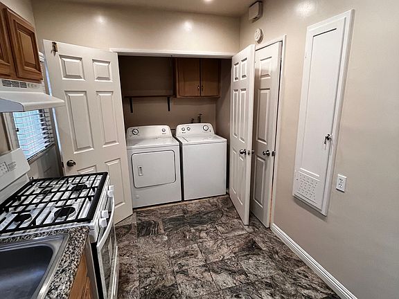 3rd image of 239 W Loraine St