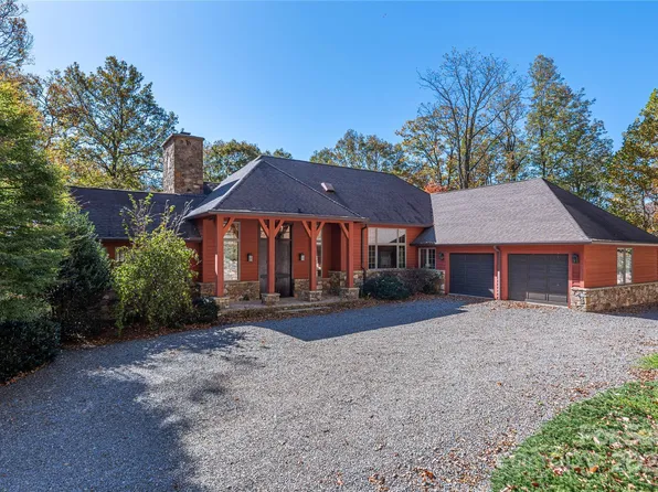 98 Flat Creek Rd, Fairview, NC 28730