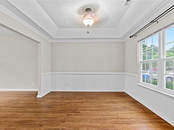 3rd image of 2521 Southern Pines Dr