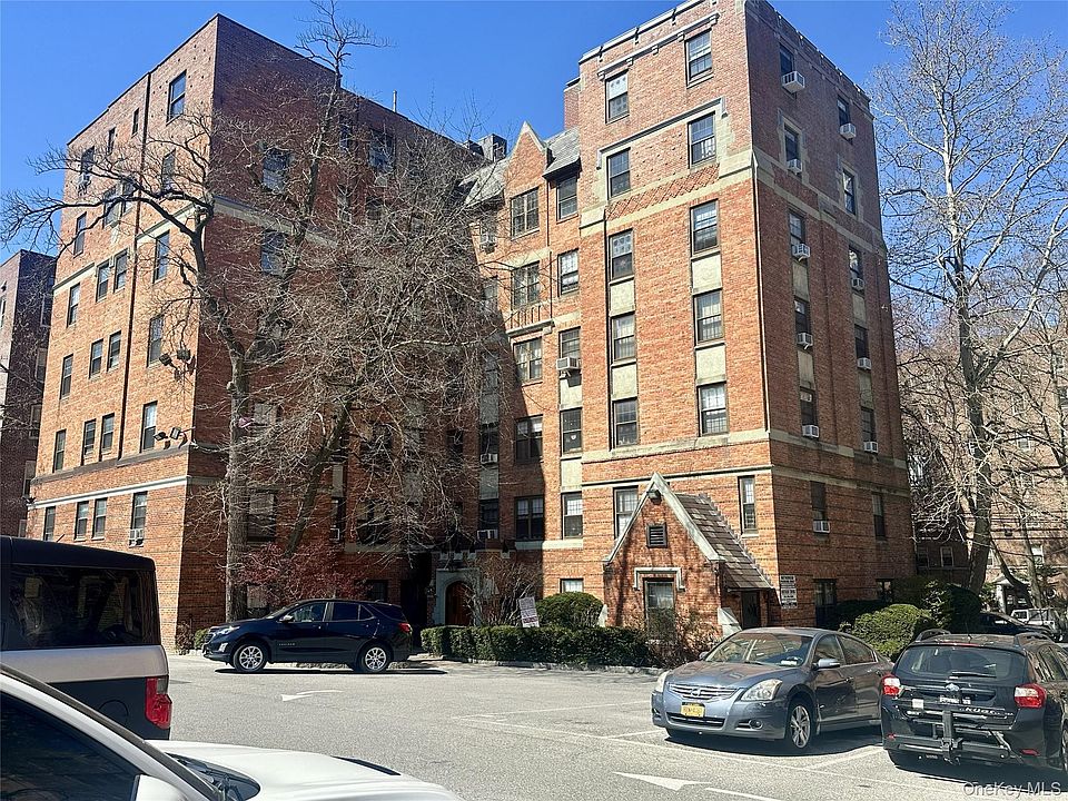 1st image of 808 Bronx River Road #4E
