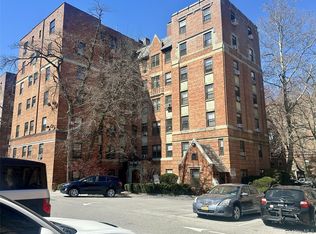 808 Bronx River Road #4E, Bronxville, NY 10708