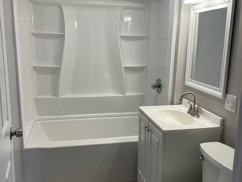 1st image of 155 Crawford St APT 1
