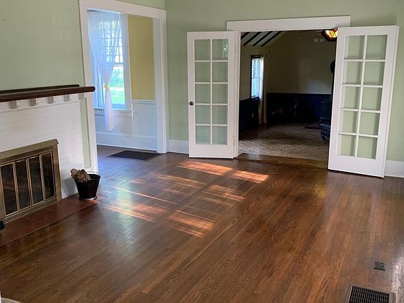 4th image of 324 N Taylor Ave