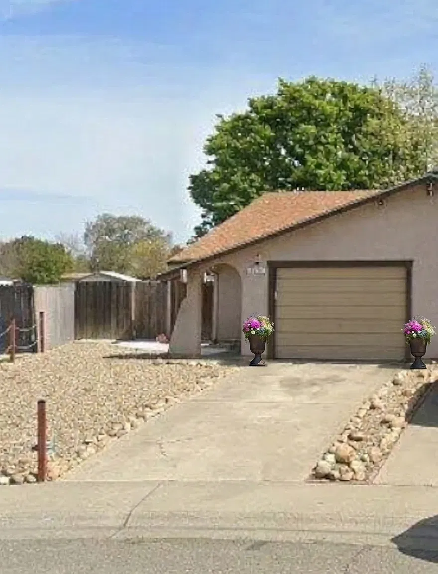 3 bed, 1103 sqft, $2,500 — Photo 1