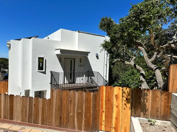 1010 Hillside Ave, Pacific Grove, CA 93950