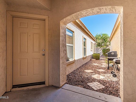 2nd image of 3 S Laveen Pl