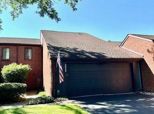 3045 Lindenwood Dr #108, Dearborn, MI 48120